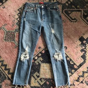 Selling my “goal” jeans! :( these are so cute. No stretch. Never worn no tags.
